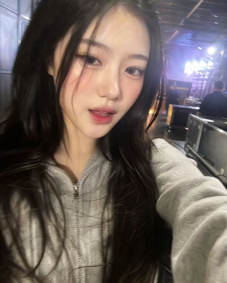 意外拍摄的 iPhone 前置摄像头自拍