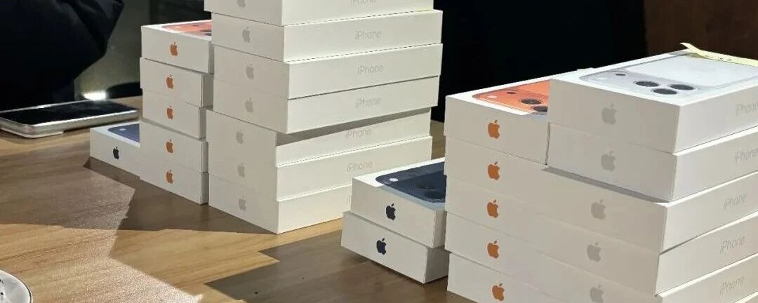 Presenteando todos os funcionários com o iPhone 17 Pro Max: 10 lições sobre empreendedorismo na era da IA