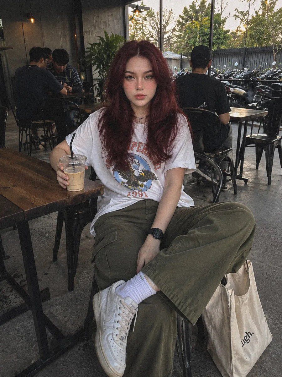 Portrait de café au smartphone avec préservation de l'identité