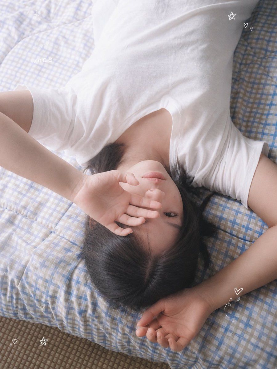 Chân dung gối ôm buổi sáng ấm áp