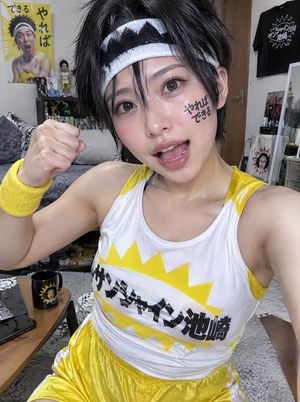 Comparaison de modèles : Cosplayer dans une chambre - 2