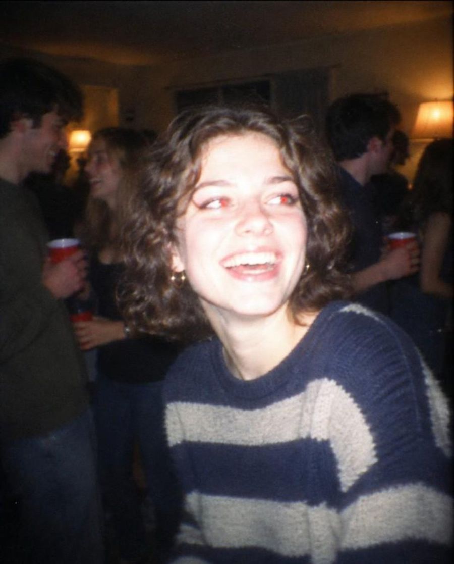 Prompt de Portrait Vintage Années 90 pour Fête