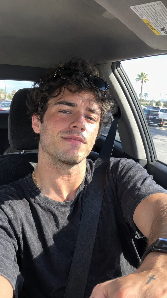 JSON Prompt para Selfie UGC en Coche